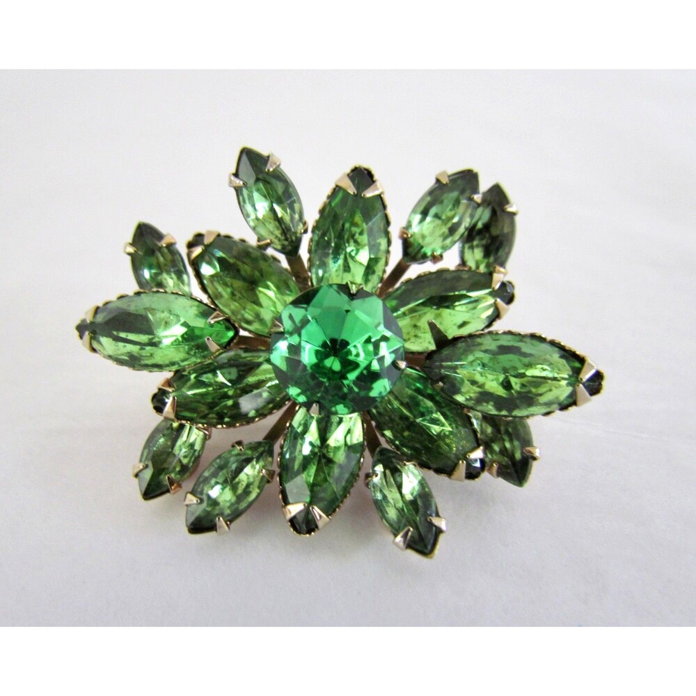 Vintage Brooch Green Prong Set Marquise Rhinestones Raised Design Oval